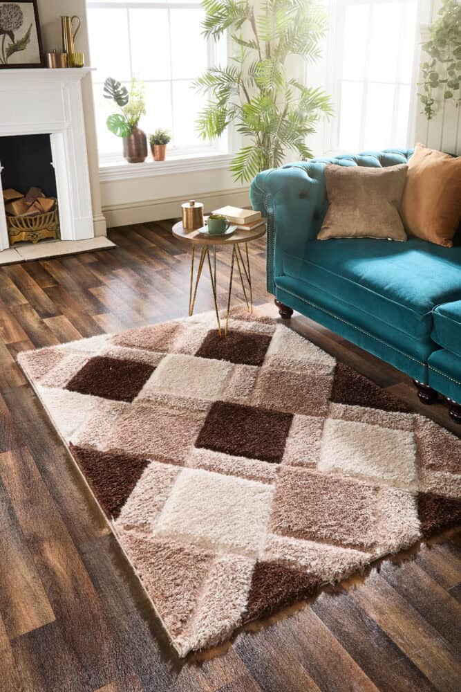 Geo 3D Shaggy Rug in beige with geometric pattern in living room.